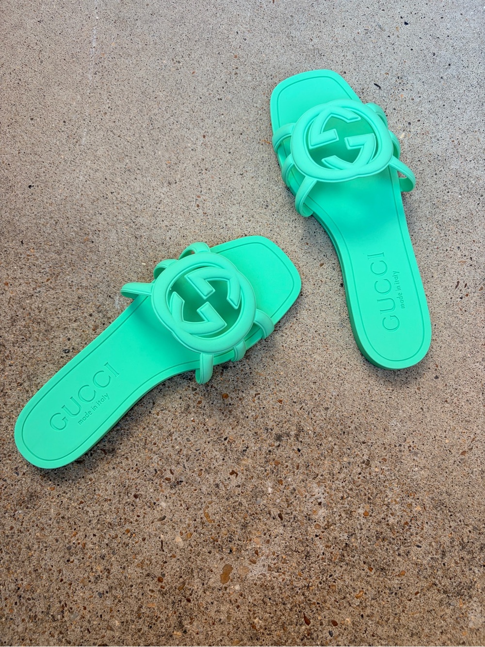 Gucci Mint Green GG Logo Slide Sandals - Size 38 - Picture 3 of 5